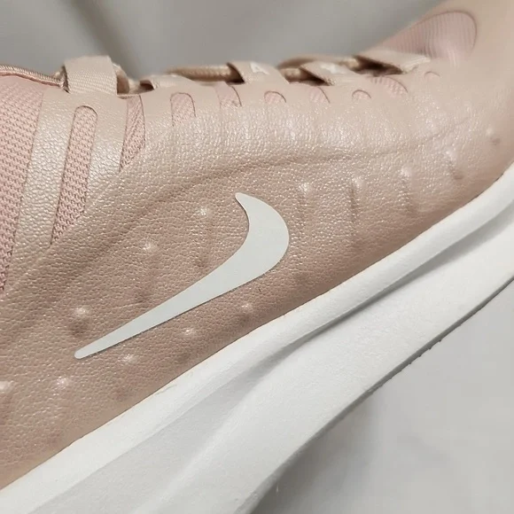 Nike Air Max Axis Running sneakers (womens size 8.5) - Picture 9 of 13